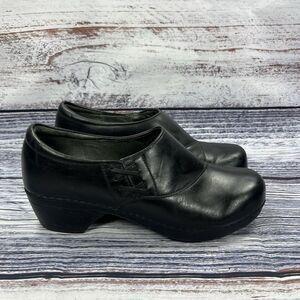 Dansko Stacie Black Leather Comfort Clogs, Women’s Size 11